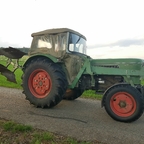 Fendt Favorit 3 mit Fella 2- Schar Volldrehpflug