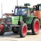 Fendt Favorit 610ls mit Amazone feldspritze.