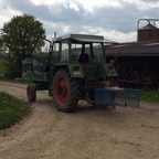Holzspalten mit Fendt 275 GT