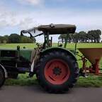 Farmer 3S Bj. 67 mit Vicon Pendelstreuer (70er Jahre)