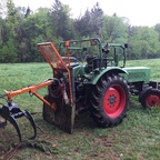 Fendt Farmer 2 E und Anbaugeräte
