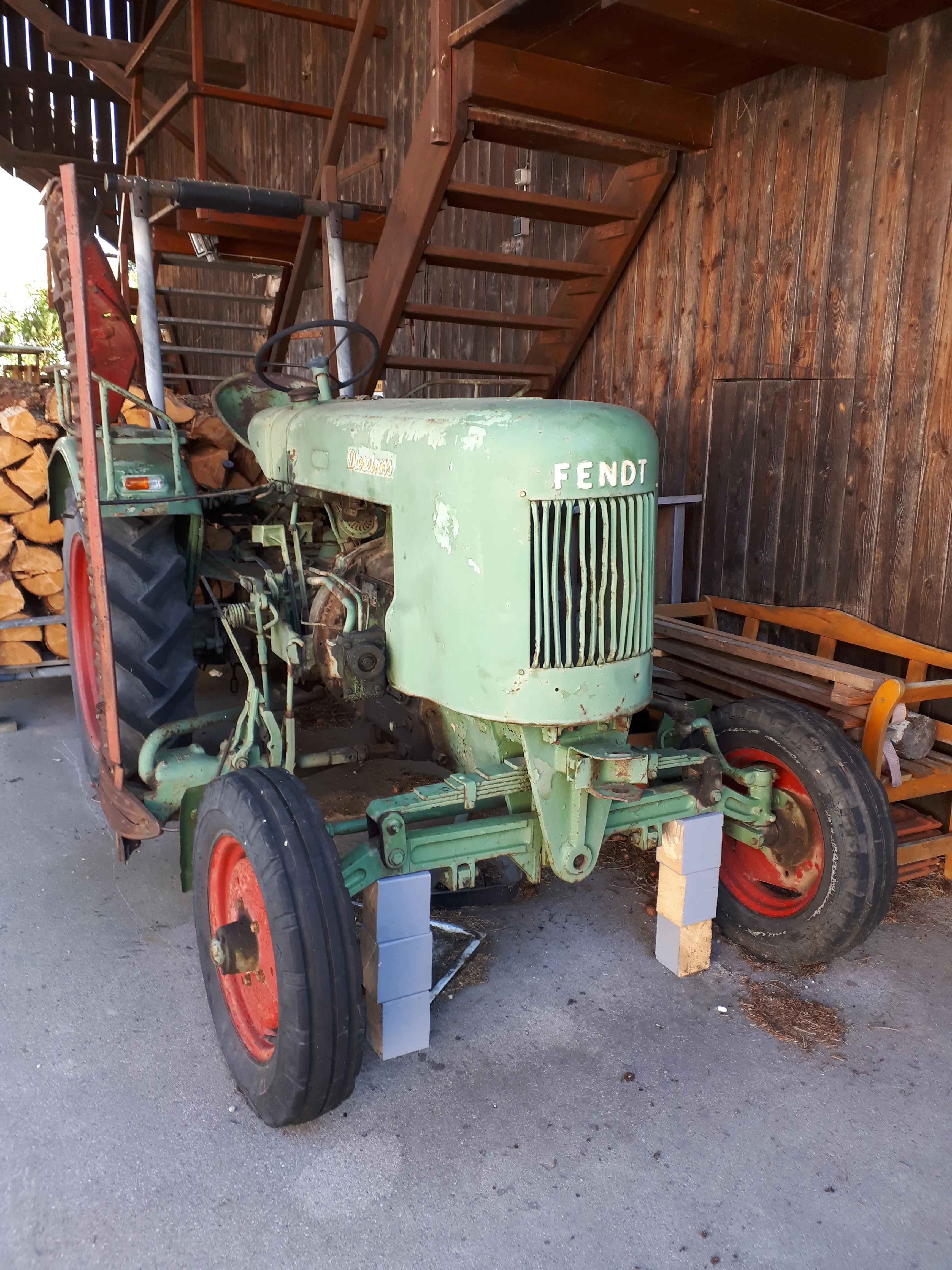 Achsbock Vorderachsbock vom Fendt Dieselross F15 Traktor Schlepper Achsbock Vorderachsbock vom Fendt Dieselross F15 Traktor Schlepper